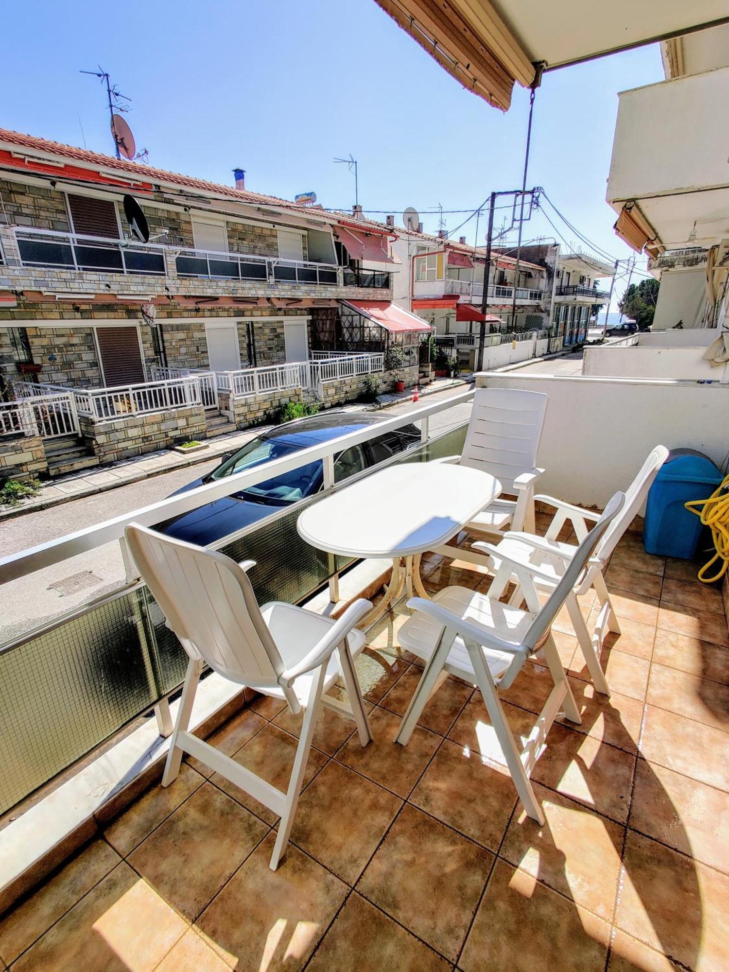 Pinna #95 Traditional Greek Apartment